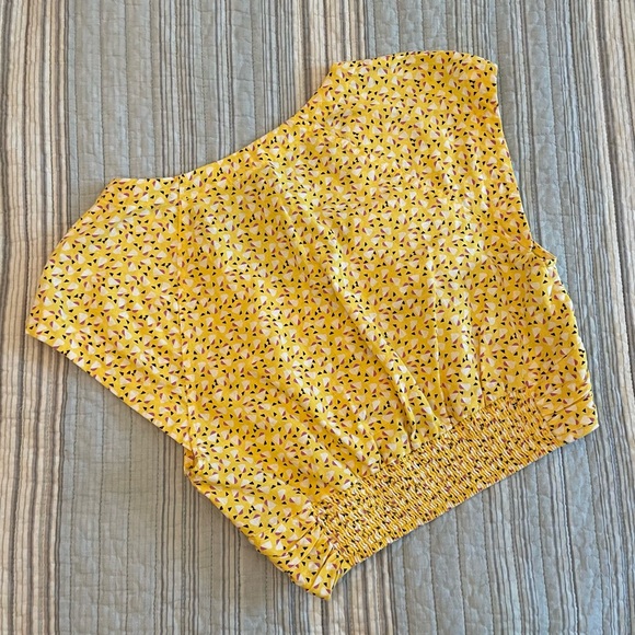 Free people Yellow Crop top, Smock Back Top - Picture 9 of 9